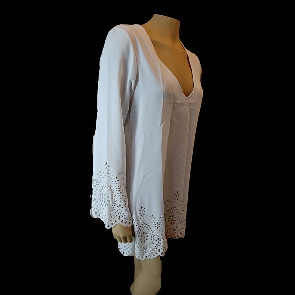 Kenneth Cole Reaction Scalloped Away Cover Up - Picture 5 of 6